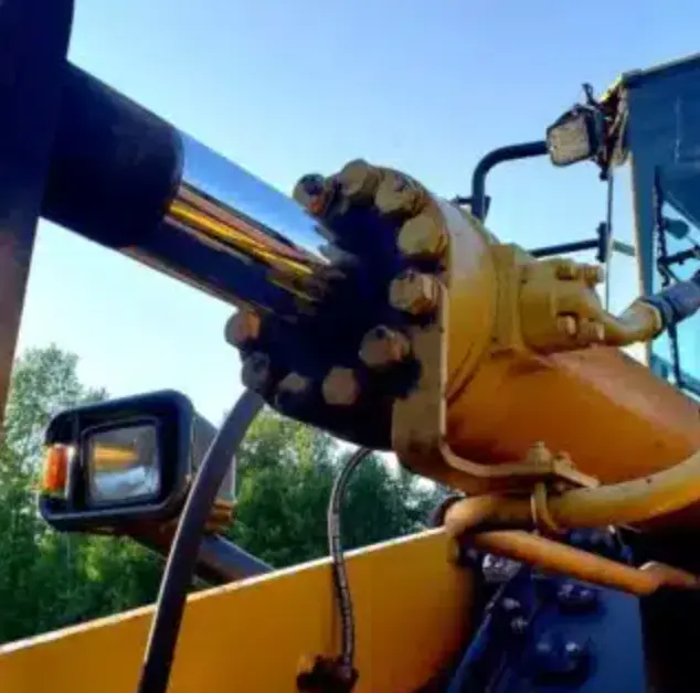 Hydraulic equipment and service work